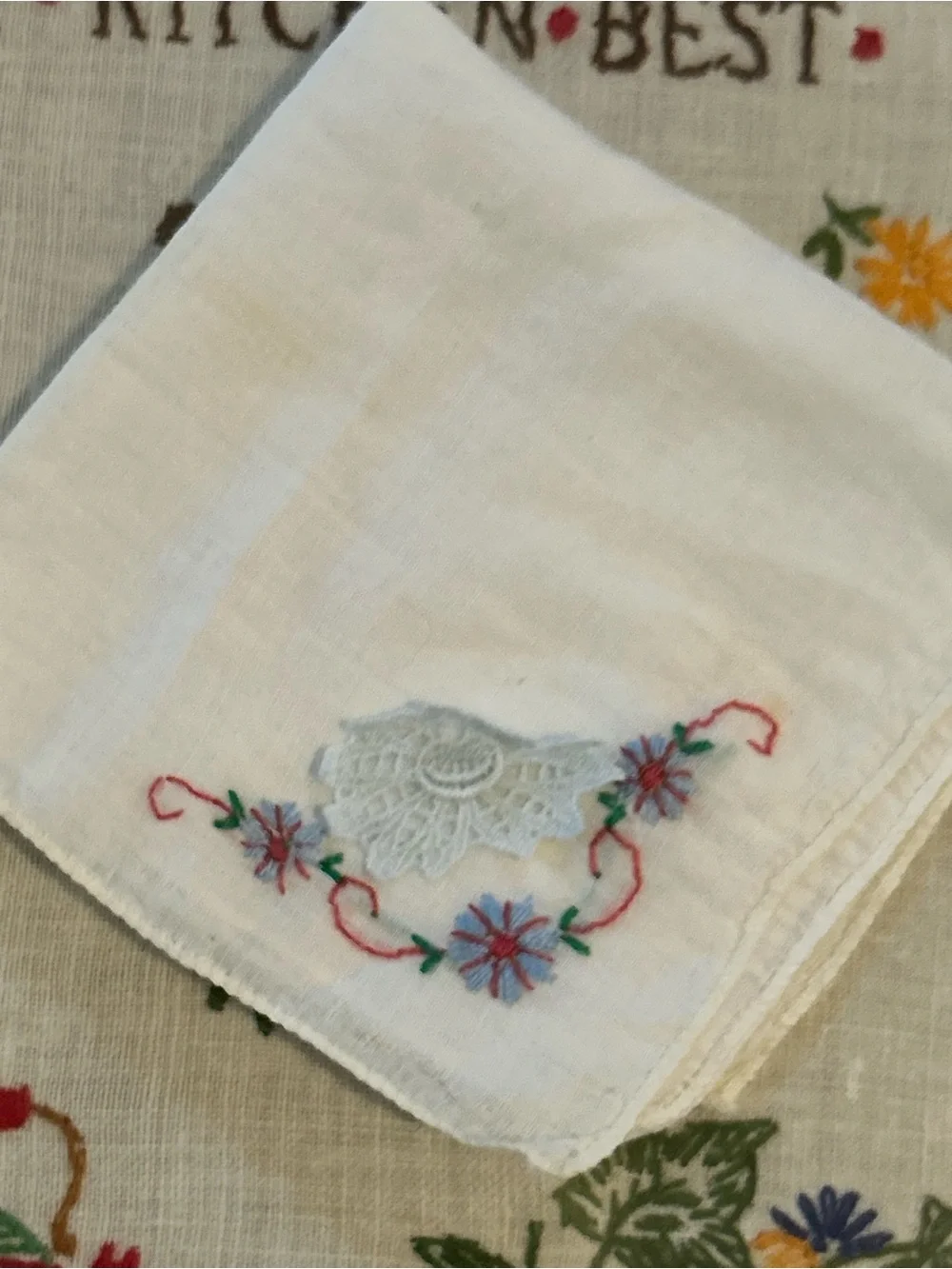 Vintage Hand-Embroidered Floral Linen Hankerchief with Crocheted Lace Accent